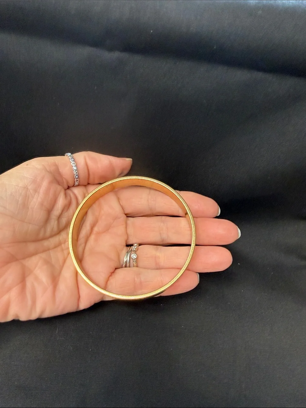 kate spade gold bangle with blue heart details - Picture 3 of 5
